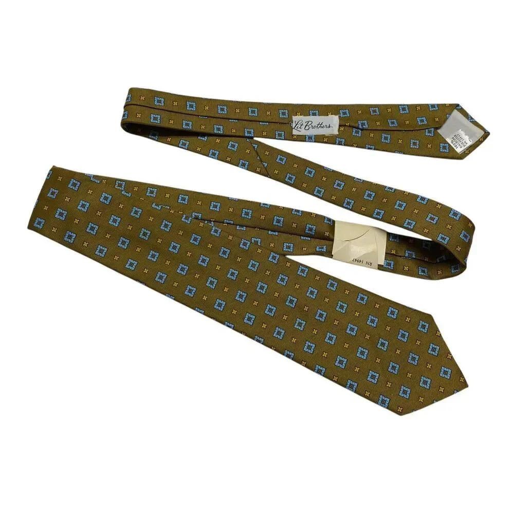 Vtg Clover Cravat Co Tie Necktie Polyester Green Squares Cassic Office NEW